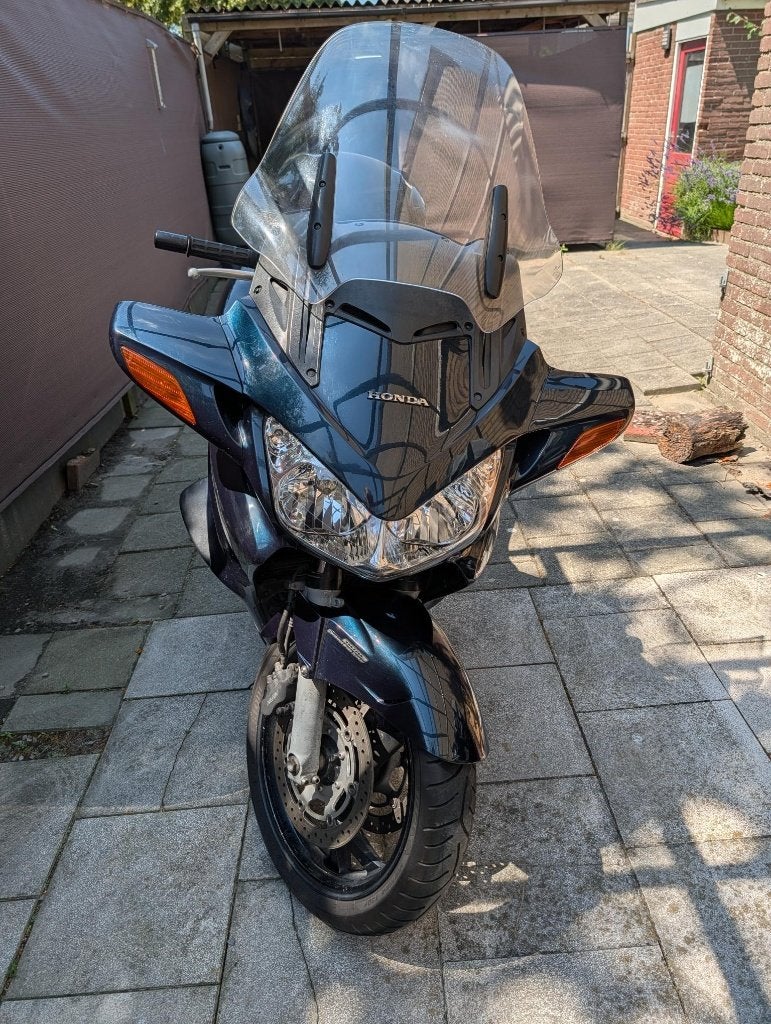 Betrouwbare Honda Pan European, Cardan-aandrijving, 4 cilinders, Gebruikt, Particulier