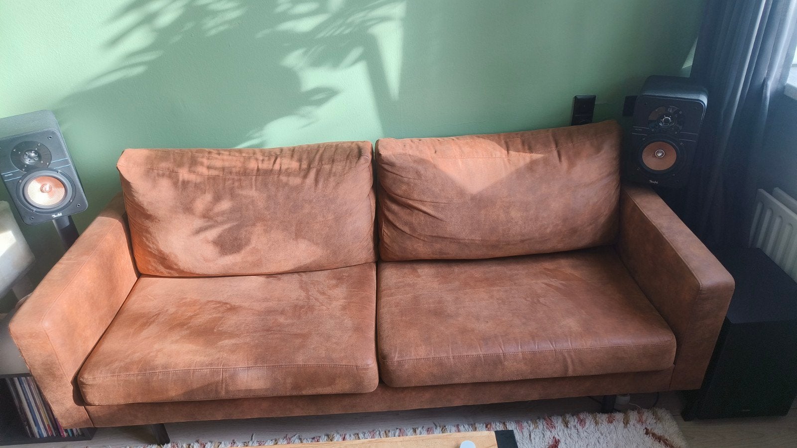 Comfortabele 2,5-zitsbank - bruine suède-look, Ophalen, Gebruikt, Tweepersoons, 75 tot 100 cm