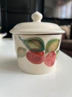 Emma Bridgewater suikerpot red plums, Ophalen, Porselein, Overige stijlen, Overige typen