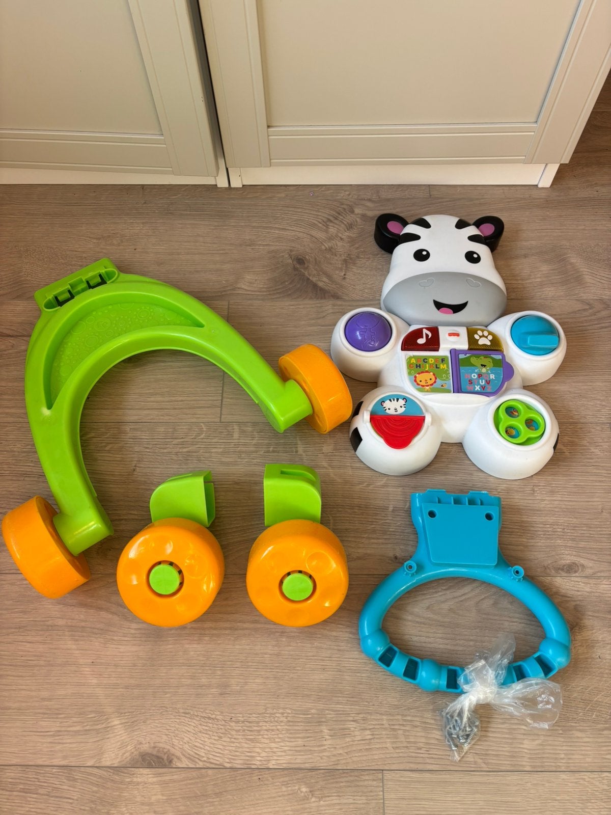 Fisherprice Loop met mij Zebra 6m+, Ophalen of Verzenden, Zo goed als nieuw, Kunststof