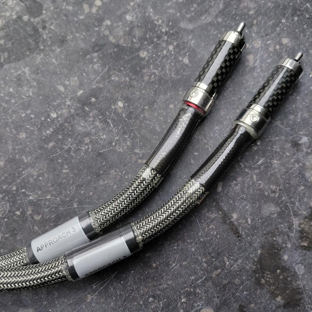Approach-3 RCA interlink Furutech CF 102R 0.75m, Ophalen of Verzenden, Zo goed als nieuw, Minder dan 2 meter, Interlink-kabel