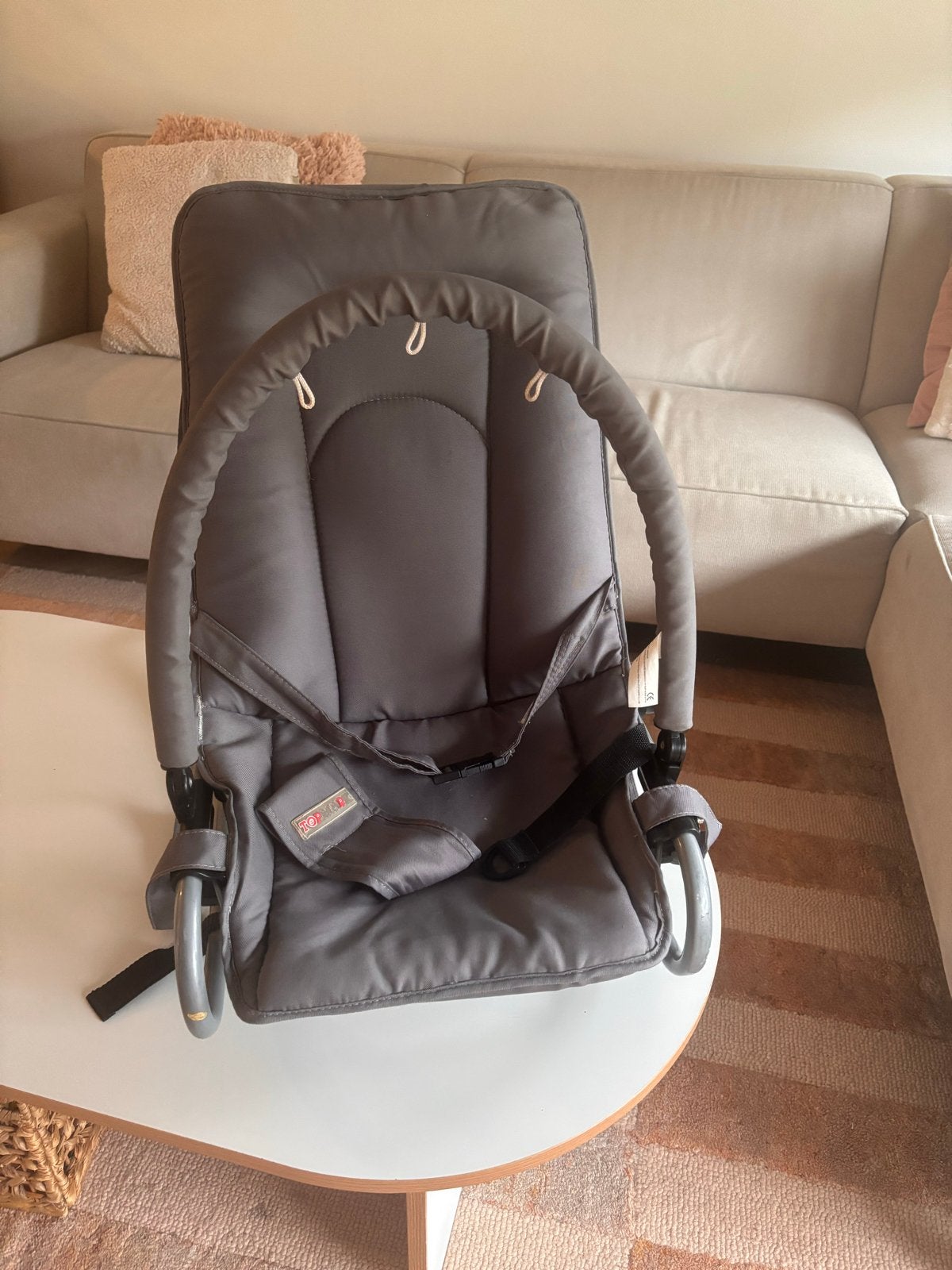 Grijze Baby Bouncer/Wipstoel met Veiligheidsgordel, Ophalen, Gebruikt