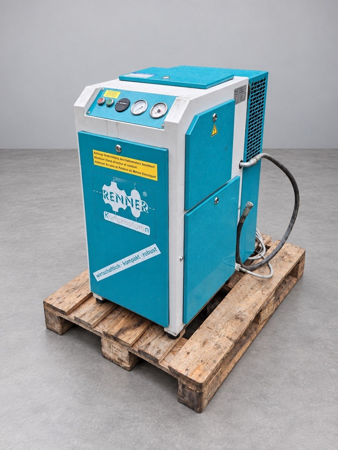 Creemers / Renner schroefcompressor, Doe-het-zelf en Verbouw, Ophalen of Verzenden, Geluidgedempt, Gebruikt, 800 liter/min of meer