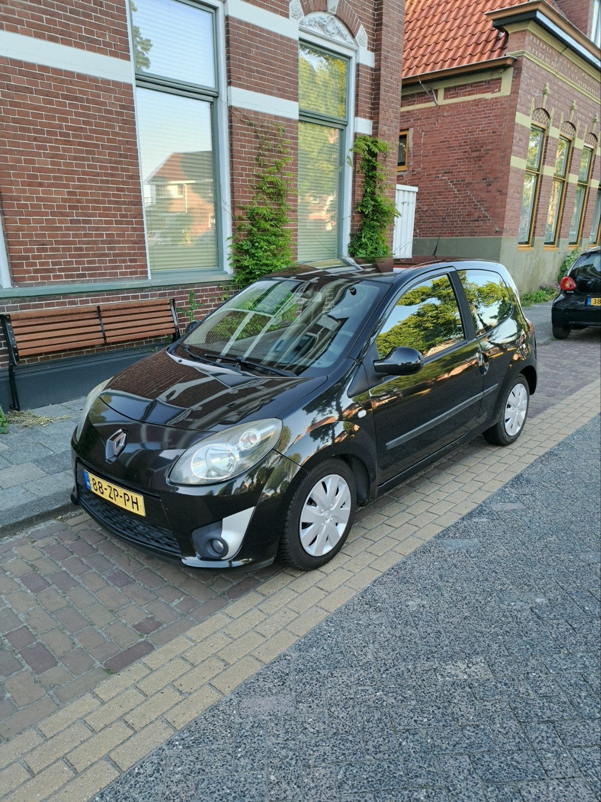 Renault Twingo 1.2 2008 airco Zwart, Auto's, Renault, Voorwielaandrijving, Twingo, 31 €/maand, 4 cilinders