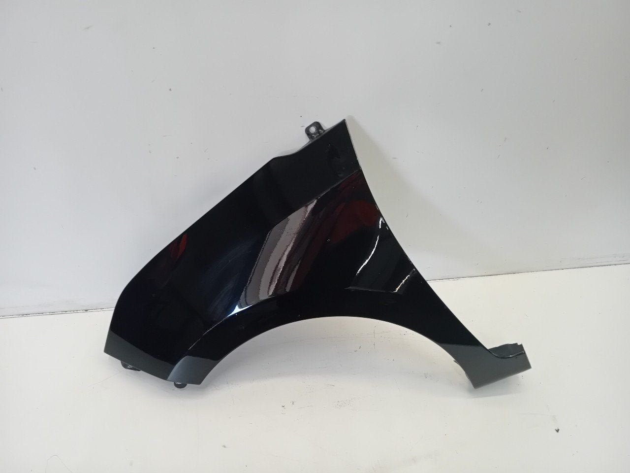 Spatbord links voor Hyundai i10, Onderdelen@venauto.nl, Van der Ven Autorecycling B.V., Gebruikt, Ettenseweg 76, 4706 PB Roosendaal, The Netherlands