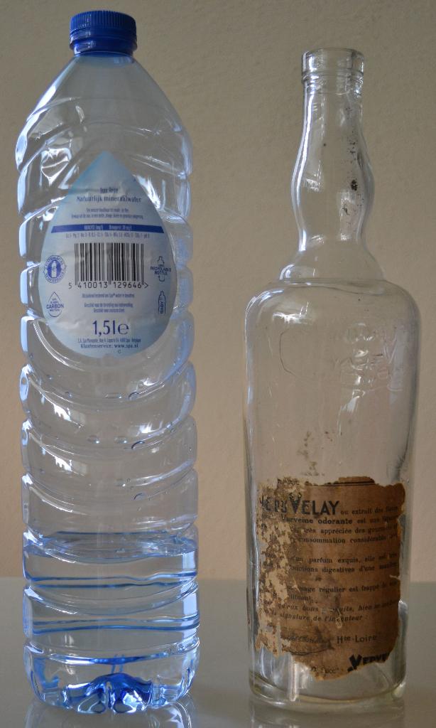 oude franse fles b3 verveine du velay, Antiek en Kunst, Ophalen