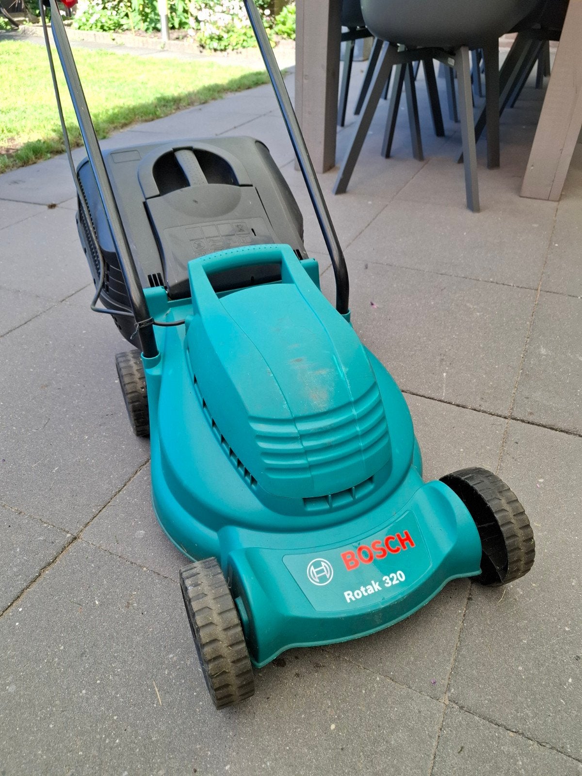 Bosch Rotak 320 Elektrische Grasmaaier, Ophalen, Cirkelmaaier, Gebruikt, Elektrische grasmaaier