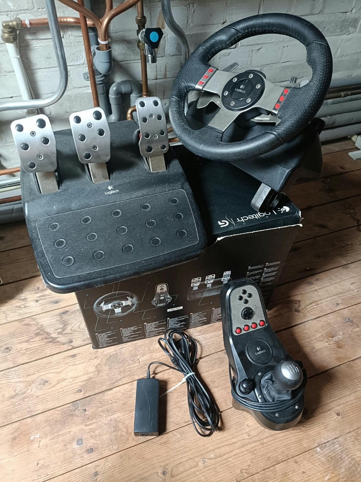 Logitech G27 Gaming stuur, Spelcomputers en Games, Ophalen, Gebruikt, Stuur of Pedalen