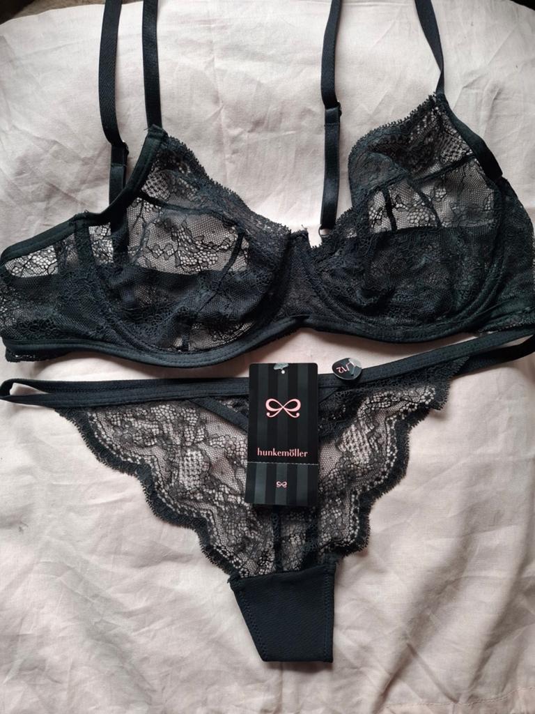 Hunkemöller Isabelle Zwart Kanten Lingerie Set 85C/L, Kleding | Dames, Ophalen of Verzenden