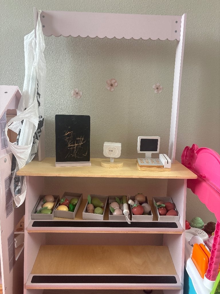 Winkeltje, Kinderen en Baby's, Ophalen, Zo goed als nieuw, Hout, Speelkeuken-accessoire