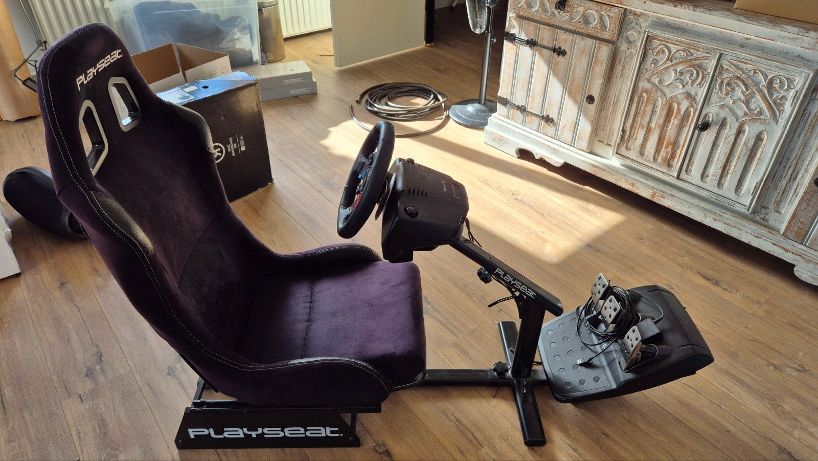 Logitech G29 racestuur met Playseat Evolution, Spelcomputers en Games, Ophalen, Racestuur, Force feedback, Zo goed als nieuw