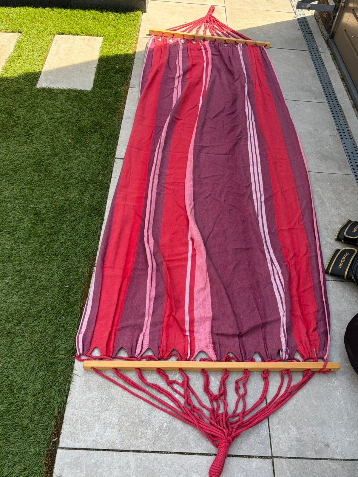 GRATIS: Hangmat, kleurrijk, stof met hout, Tuin en Terras, Hangmatten, Ophalen, Gebruikt