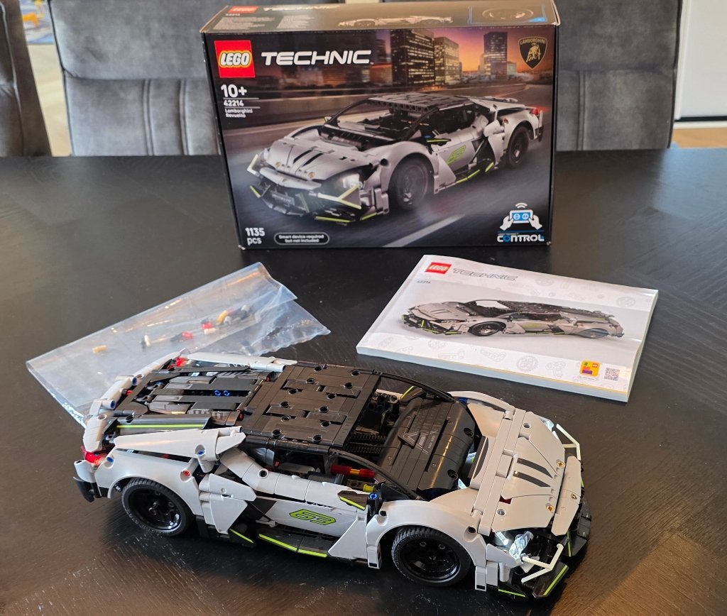 Lego Technic Lamborghini Revuelto 42214, Ophalen, Lego, Compleet, Zo goed als nieuw