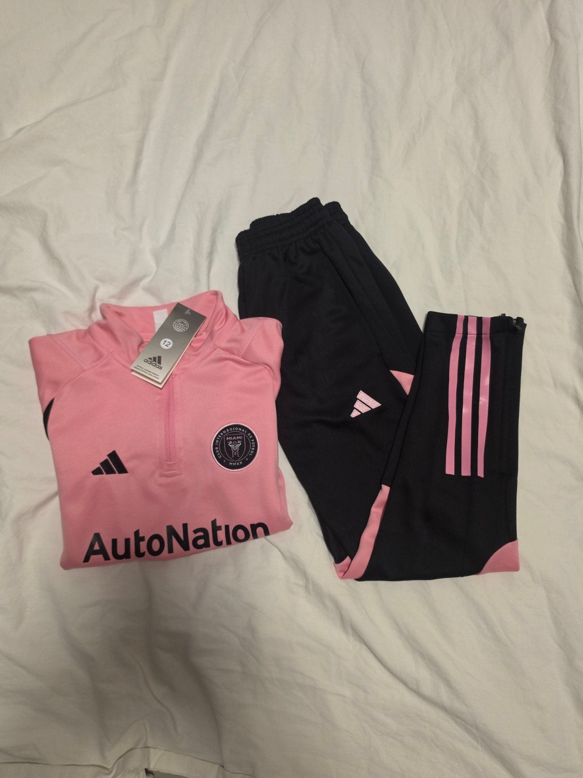 Adidas Inter Miami Trainingspak Roze/zwart kinderen maat 12, Nieuw, Ophalen of Verzenden, Adidas, Roze