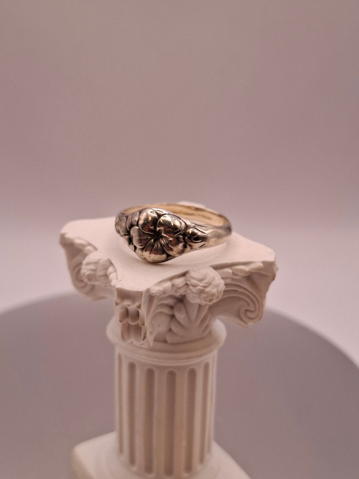 Handgemaakte zilveren Bloemen ring, Nieuw, Ophalen of Verzenden, Dame, Zilver