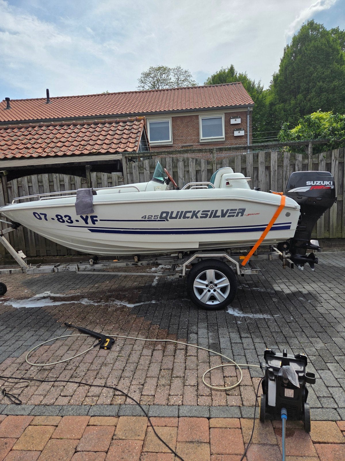 Quicksilver 425, Hobby en Vrije tijd, Overige Hobby en Vrije tijd, Ophalen