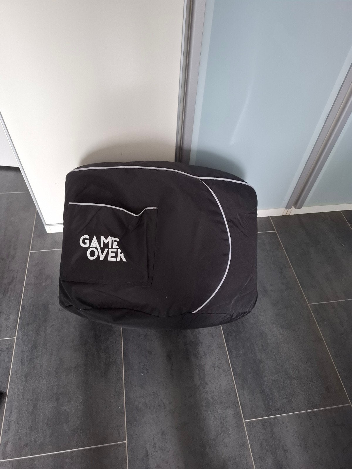 Poef 'Game Over' - Zo goed als nieuw, Ophalen, Zo goed als nieuw, Modern, Gaming, Stof