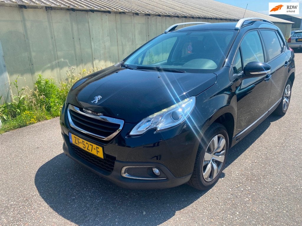 Peugeot 2008 1.2 VTi Active Pack Premium, Voorwielaandrijving, Euro 5, 1199 cc, 82 pk