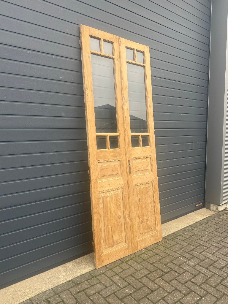 Antieke dubbele glasdeuren met hoge ruiten geloogd, Ophalen of Verzenden, Zo goed als nieuw, Hout