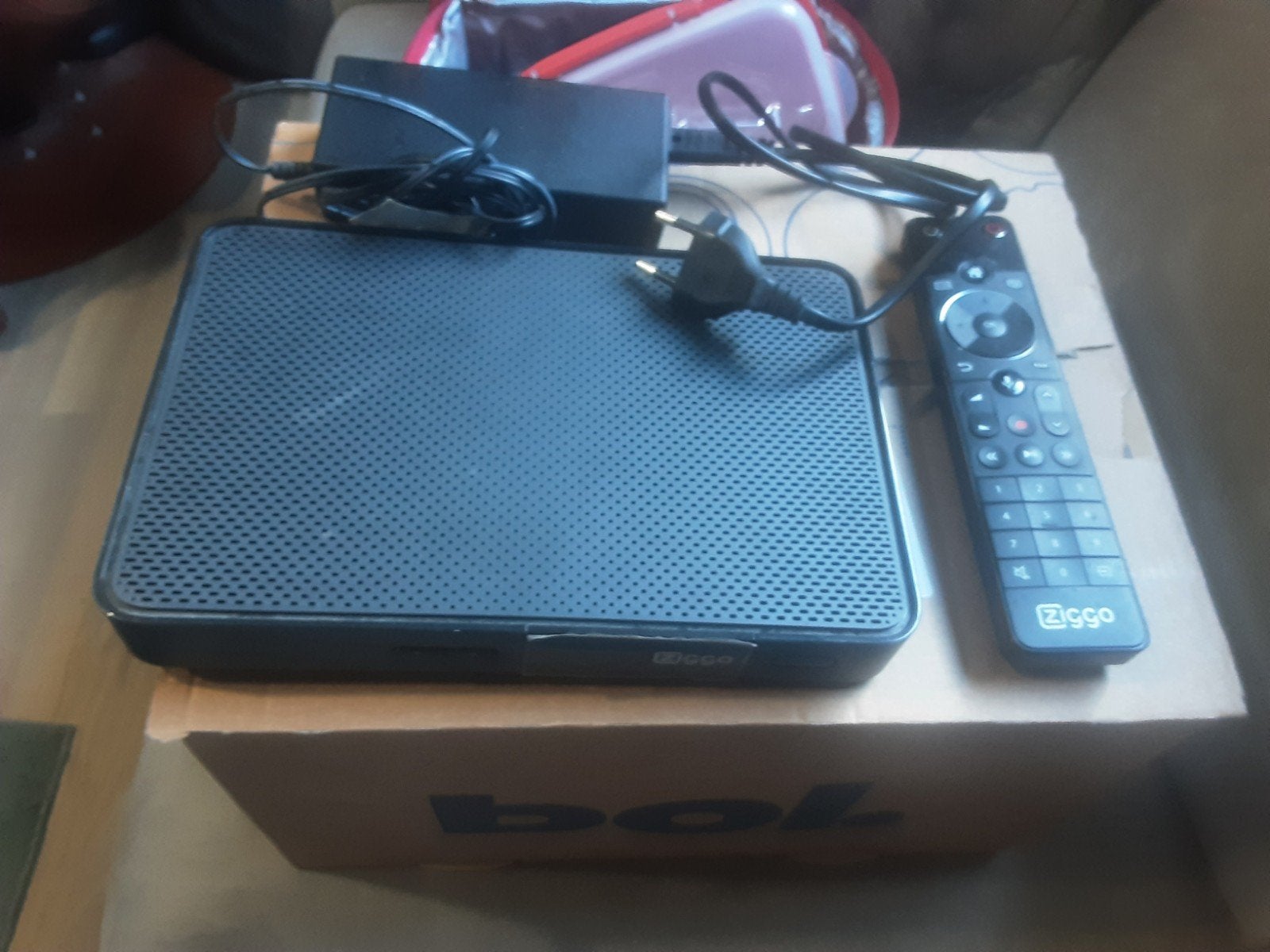 Ziggo Mediabox XL met afstandsbediening, Ophalen of Verzenden, Gebruikt, Harddiskrecorder