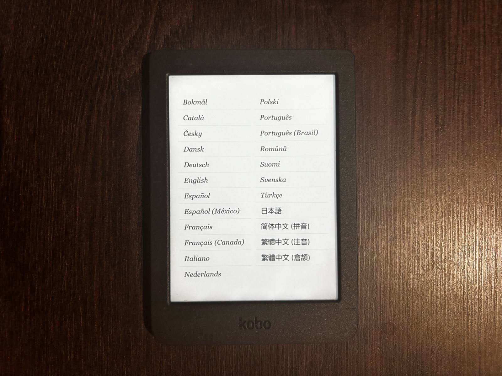 Kobo Nia + Sleepcase, Computers en Software, E-readers, Zo goed als nieuw, Verzenden