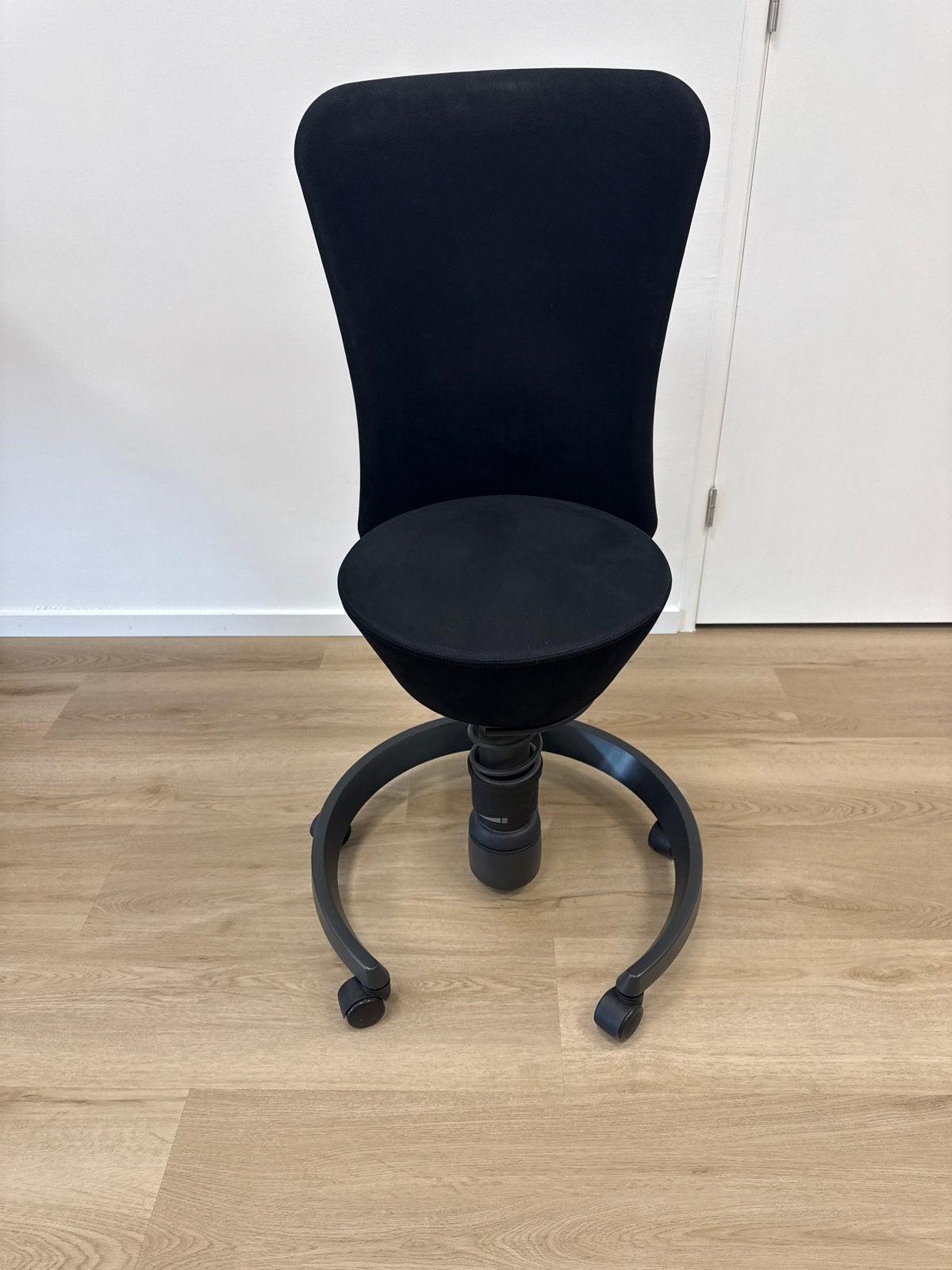 Ergonomische Swopper bureaustoel - Zwart, Ophalen, Zwart, Zo goed als nieuw, Bureaustoel