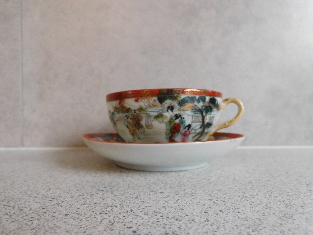 Fijne Bone China Kop en Schotel 'Geisha's in Tuin' Japan, Ophalen of Verzenden, Zo goed als nieuw, Porselein, Kop en/of schotel