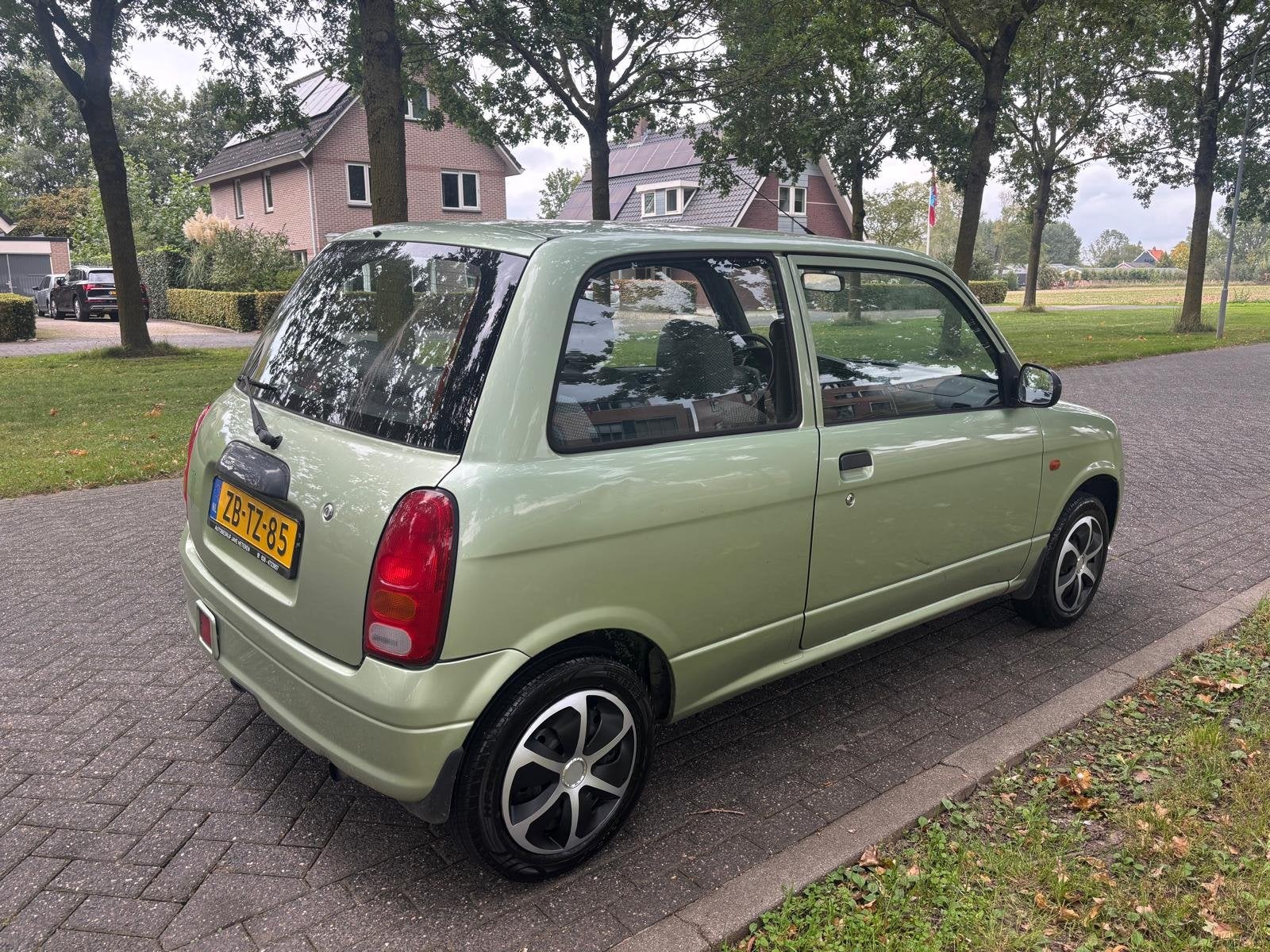 Daihatsu Cuore 1.0-12V XTi (bj 1999), foto 4