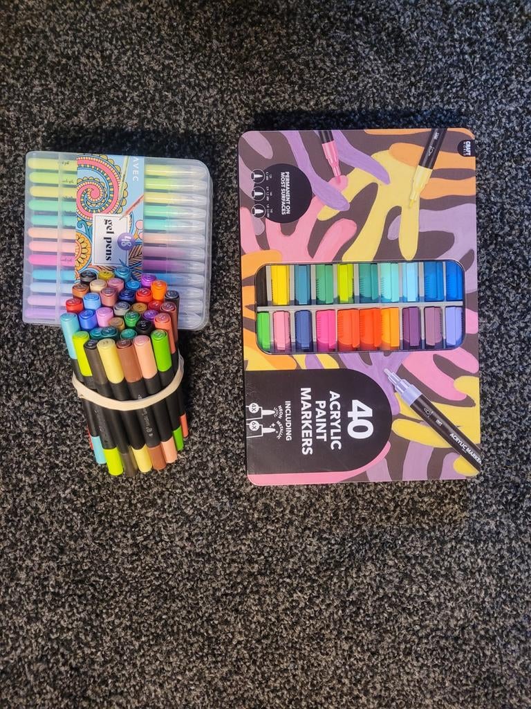 Acryl paint markers, metallic twinmarkers en gelpennen, Ophalen of Verzenden, Potlood of Stift