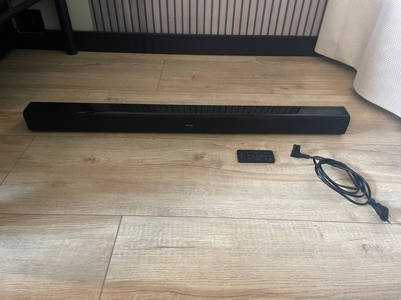 PEAQ soundbar, Ophalen of Verzenden, Zo goed als nieuw