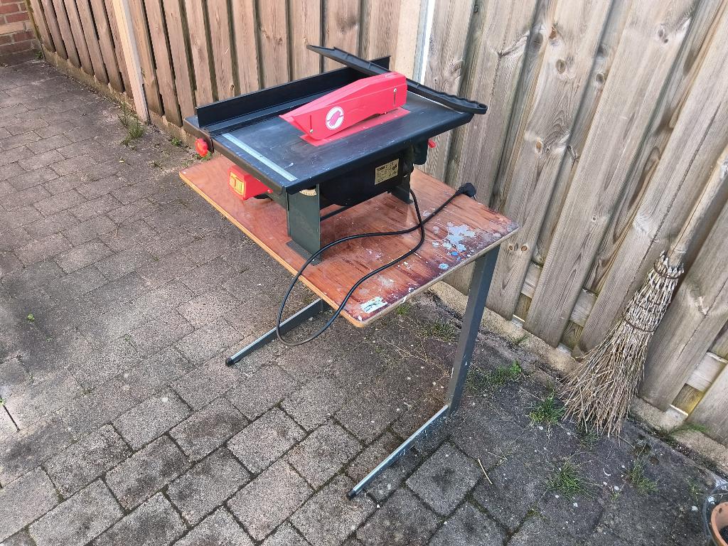 Zaagtafel, Doe-het-zelf en Verbouw, Ophalen, Minder dan 30 mm, Gebruikt, Cirkelzaag