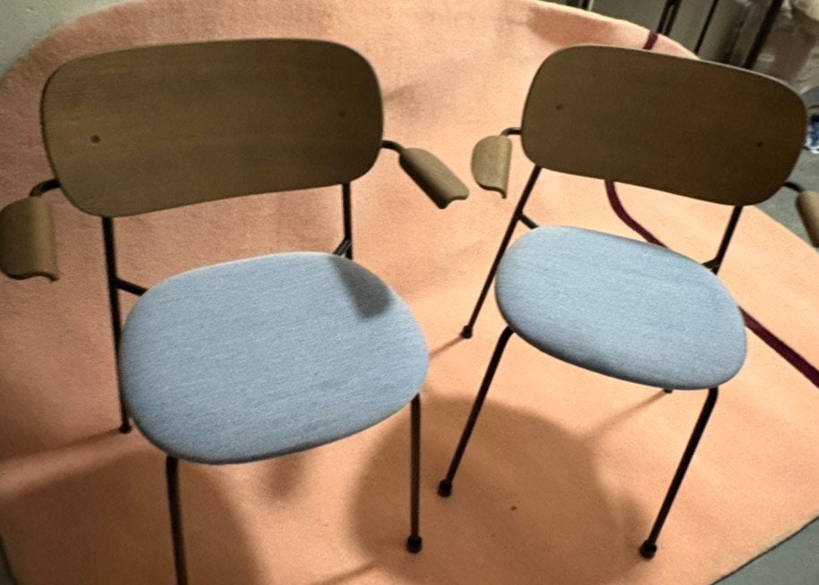 Audo copenhagen & co stoelen 2x  showmodellen, Twee, Blauw, Ophalen of Verzenden, Zo goed als nieuw