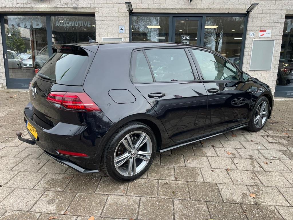 Volkswagen Golf 1.0 TSI DSG 3X R-line Camera Vir Dash Beurt, Auto's, Automaat, Gebruikt, Euro 6, 620 kg