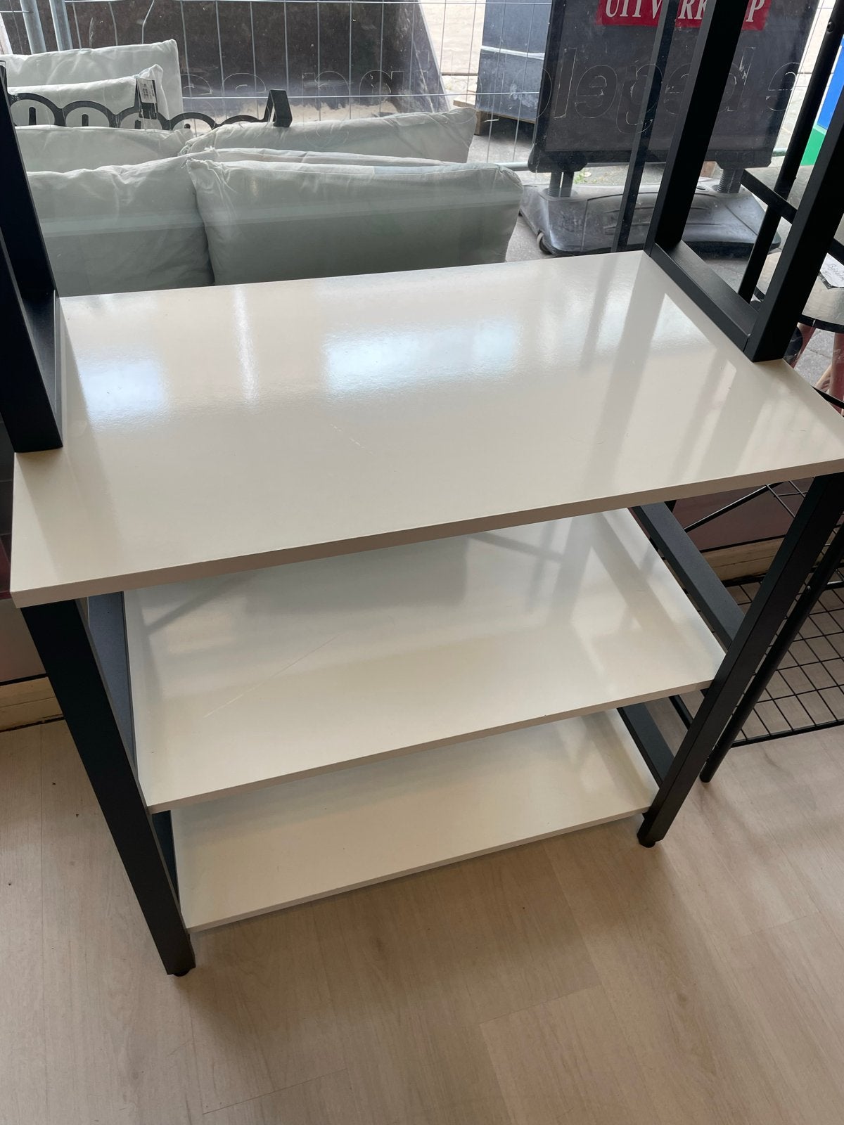 Moderne witte stellingkast met zwart frame, Ophalen, Nieuw