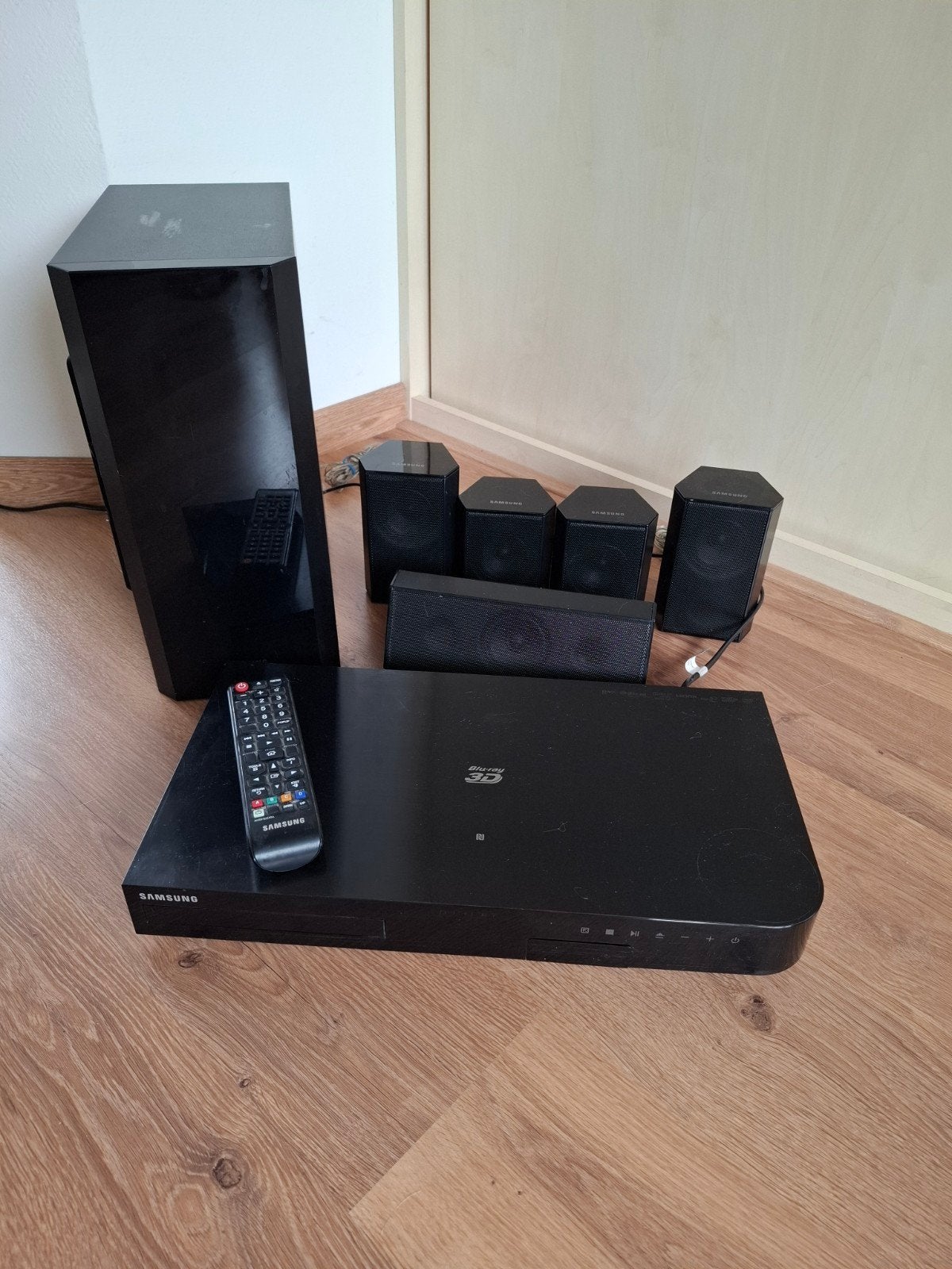 Samsung HT-H5500 Home Cinema Systeem met Blu-ray Speler, Audio, Tv en Foto, Home Cinema-sets, Gebruikt, Blu-ray-speler, 5.1-systeem