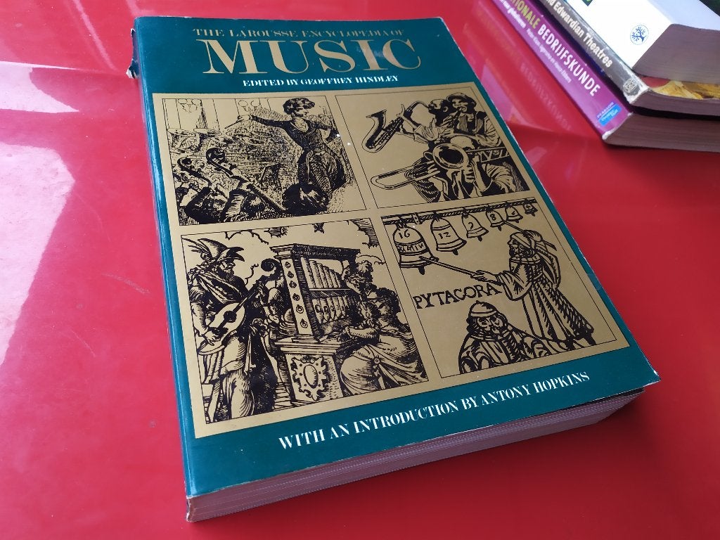 The Larousse Encyclopedia of Music, Ophalen of Verzenden, Gelezen, Algemeen