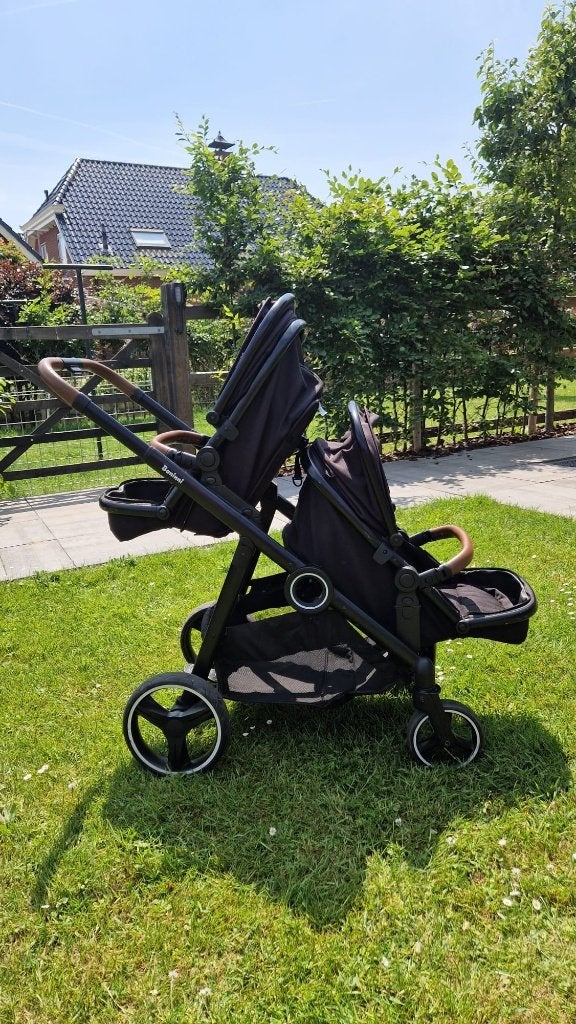 Baninni Duo Tweelingwagen + Voetenzakken, Regen & Maxi-Cosi, Kinderen en Baby's, Ophalen, Zo goed als nieuw, Maxi-Cosi, Zonnekap
