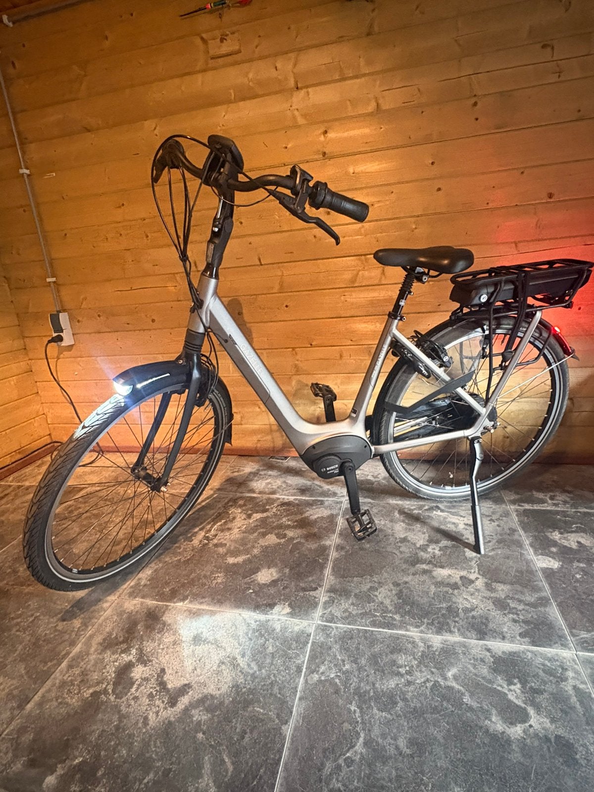 Gazelle orange, Ophalen, Zo goed als nieuw, 47 tot 51 cm, 50 km per accu of meer