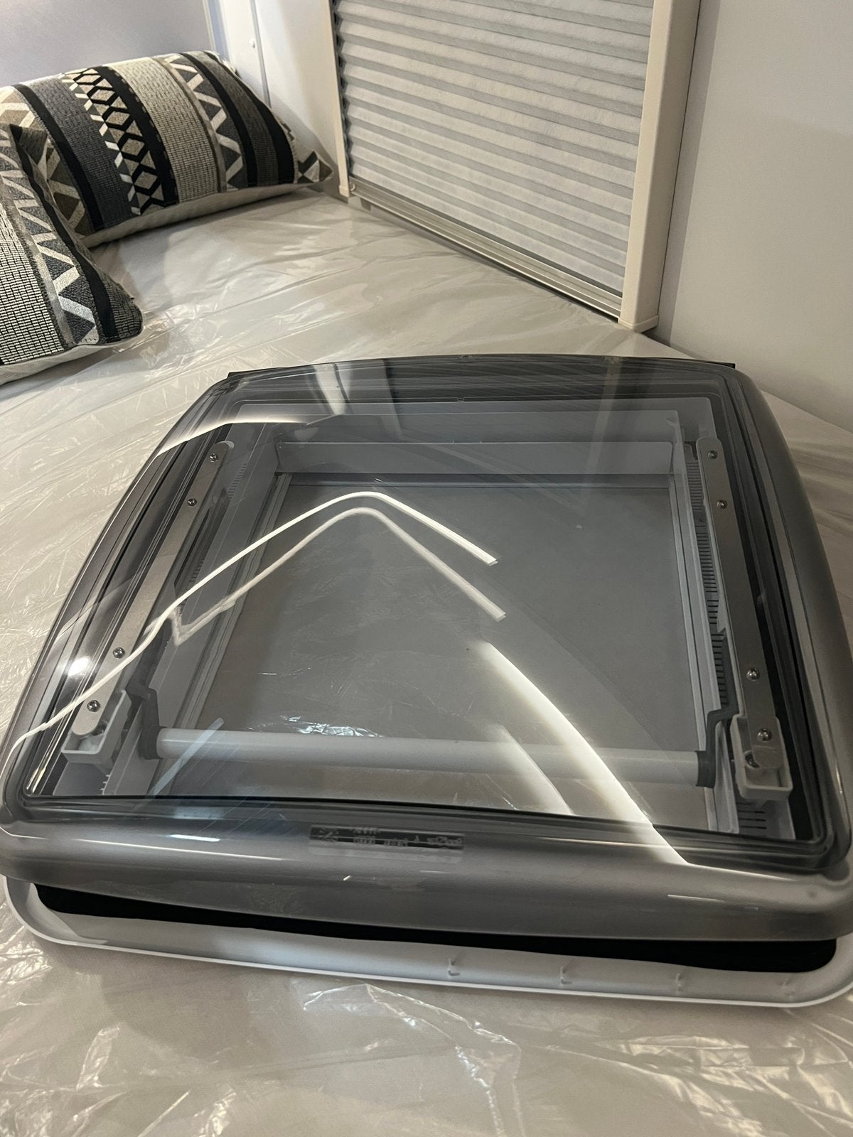 Nieuwe roofstare dakraam 40x40 compleet, Ophalen, Nieuw
