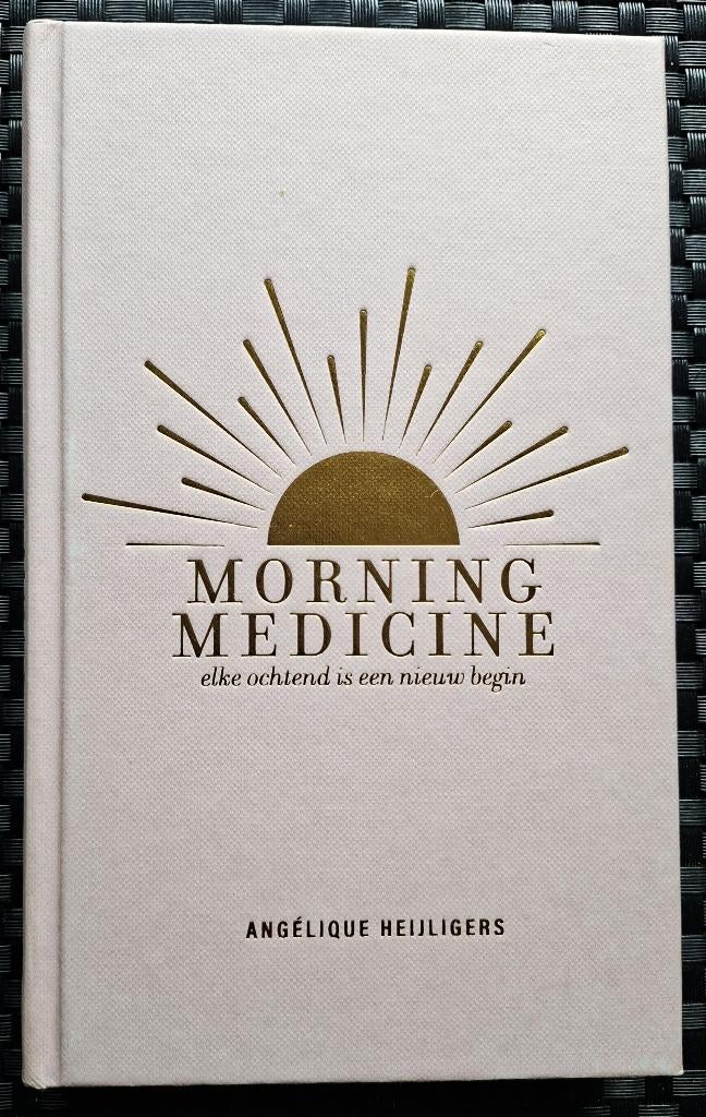 Morning Medicine, Angélique Heijligers., Spiritualiteit algemeen, Overige typen, Ophalen of Verzenden, Zo goed als nieuw