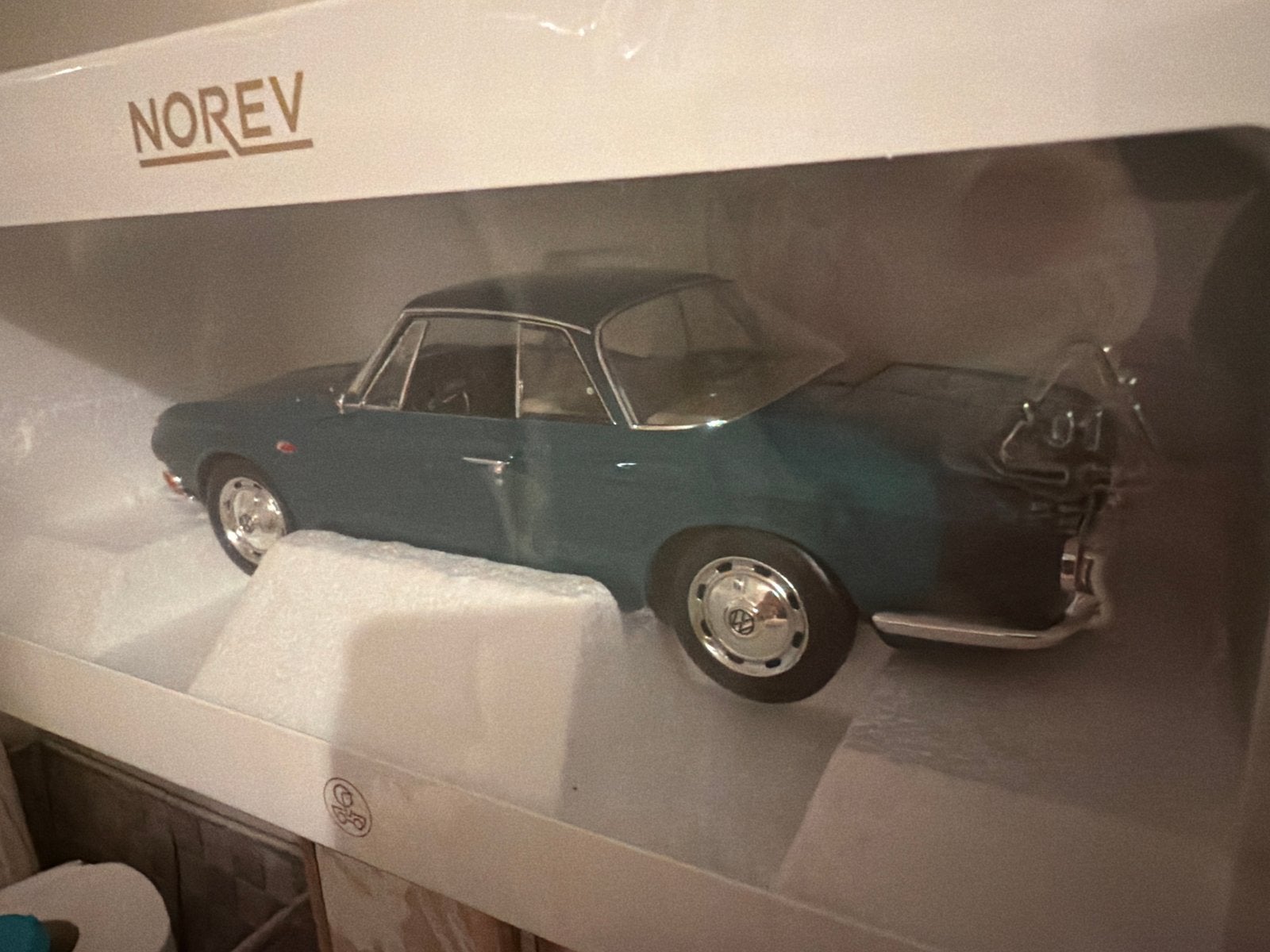 Norev Volkswagen Karmann Ghia 1:18 - Nieuw in doos, G, Auto, C, Nieuw