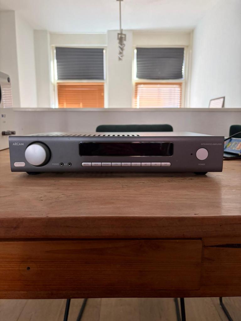 ARCAM SA10, Audio, Tv en Foto, Versterkers en Receivers, Zo goed als nieuw, Ophalen, Overige merken, Minder dan 60 watt