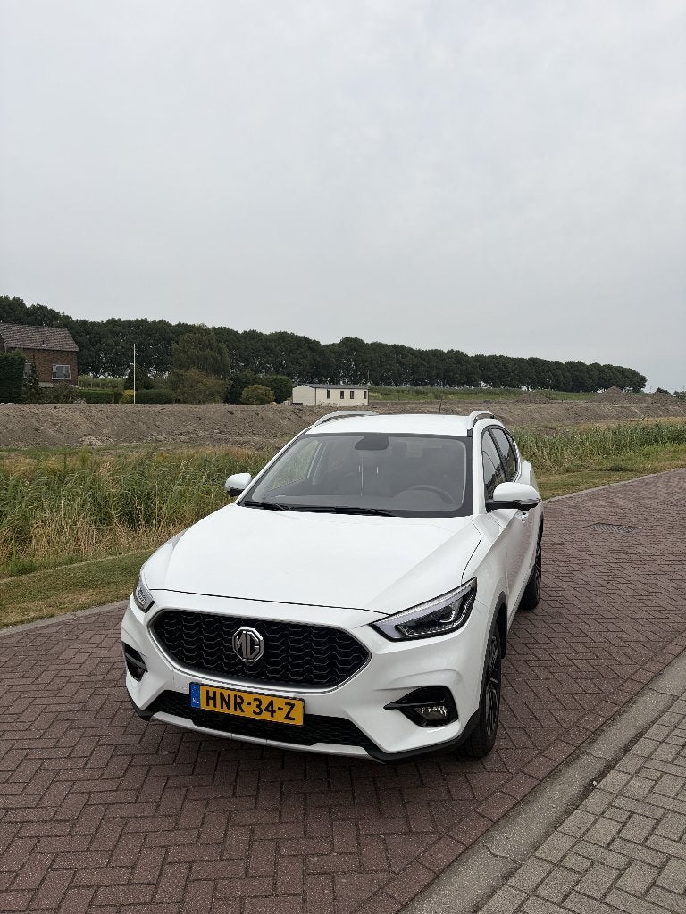 MG ZS 1.0 82 kW Automaat – 2024 – 30.000 km, Wit, Leder, Particulier, 3 cilinders
