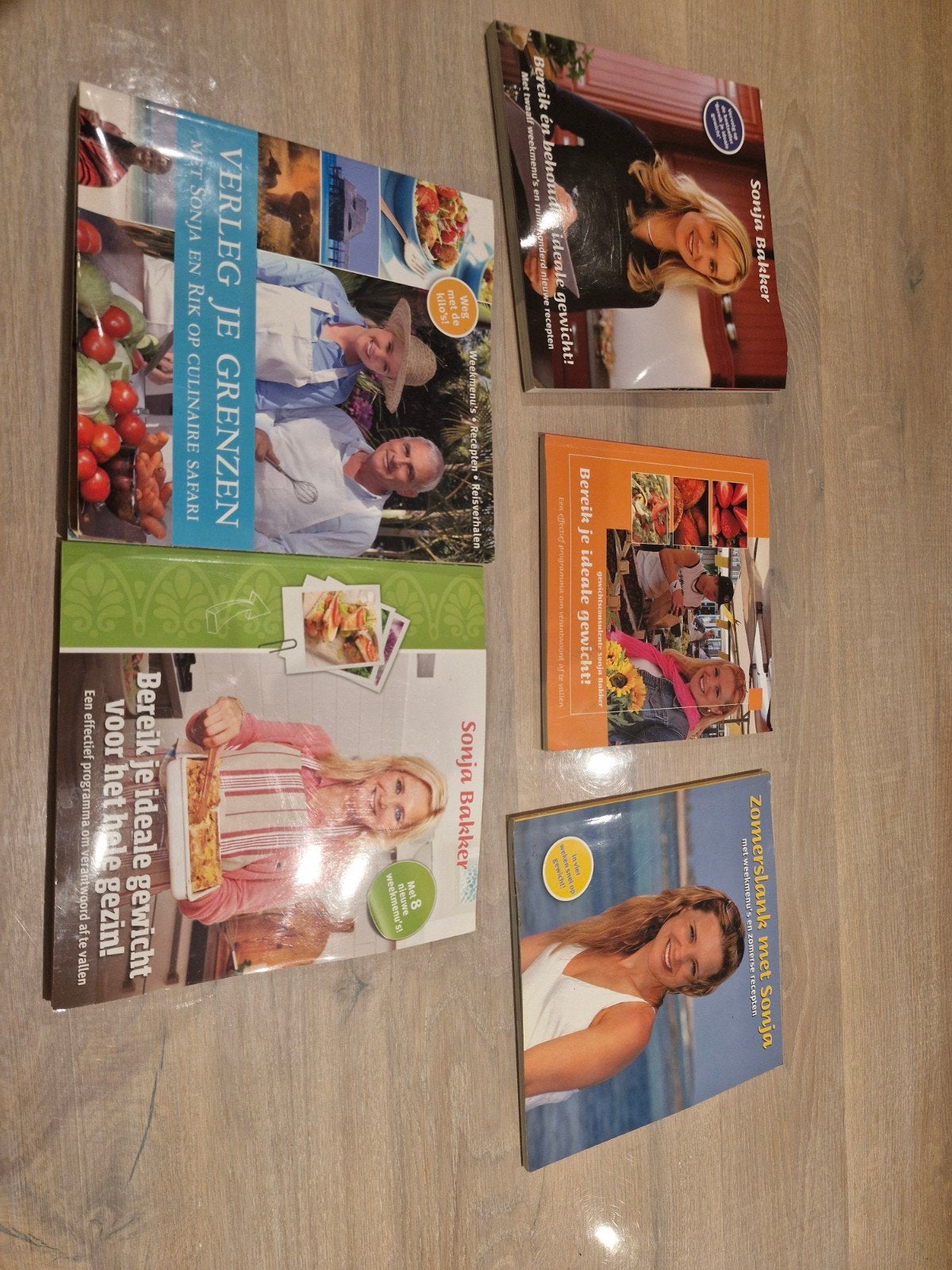 Sonja bakker boeken, Boeken, Ophalen of Verzenden, Zo goed als nieuw