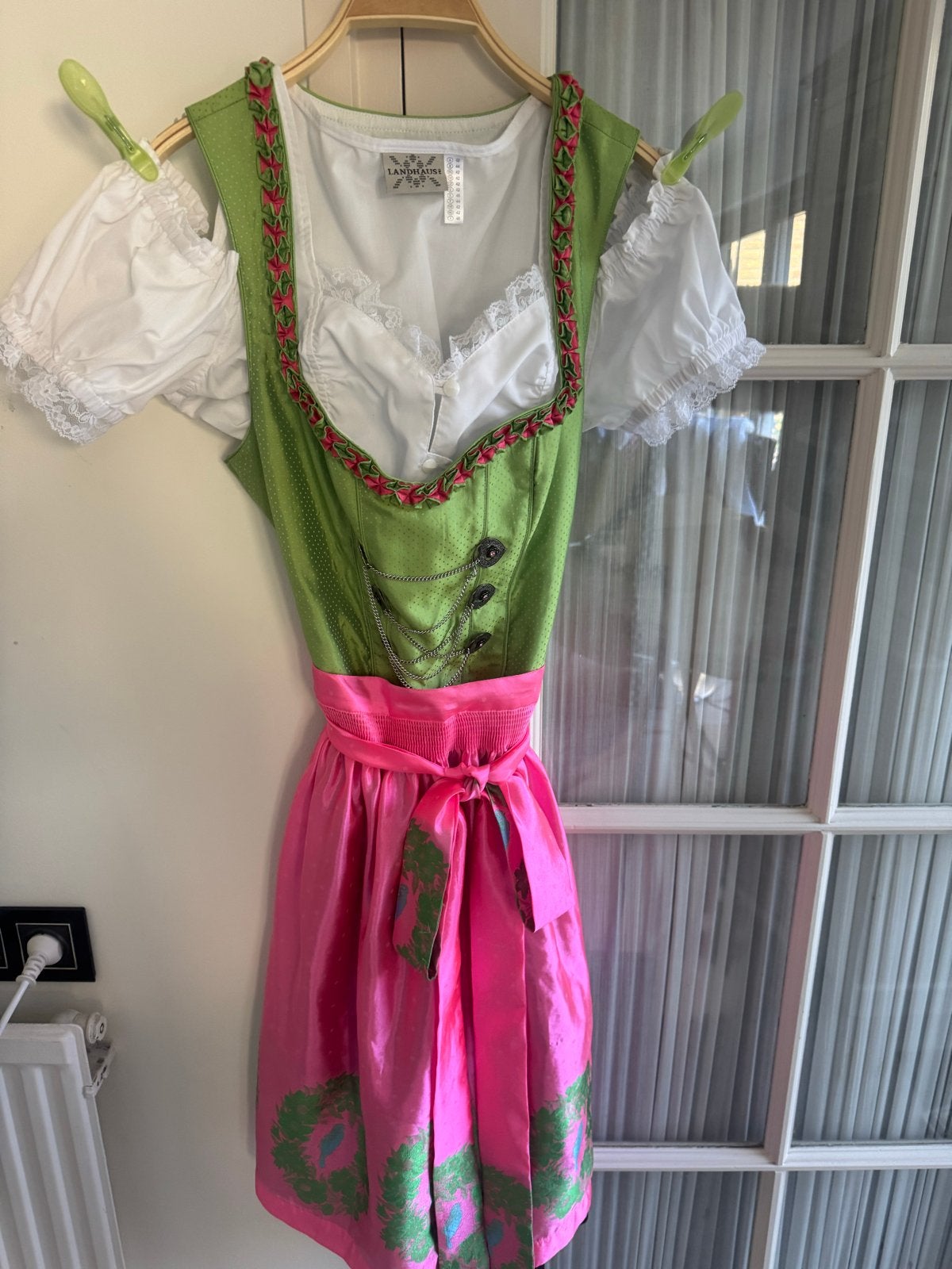 Carmen Style oktoberfeest Dirndl 42/44 met ketting, Ophalen of Verzenden, Gedragen, Maat 42/44 (L), Groen