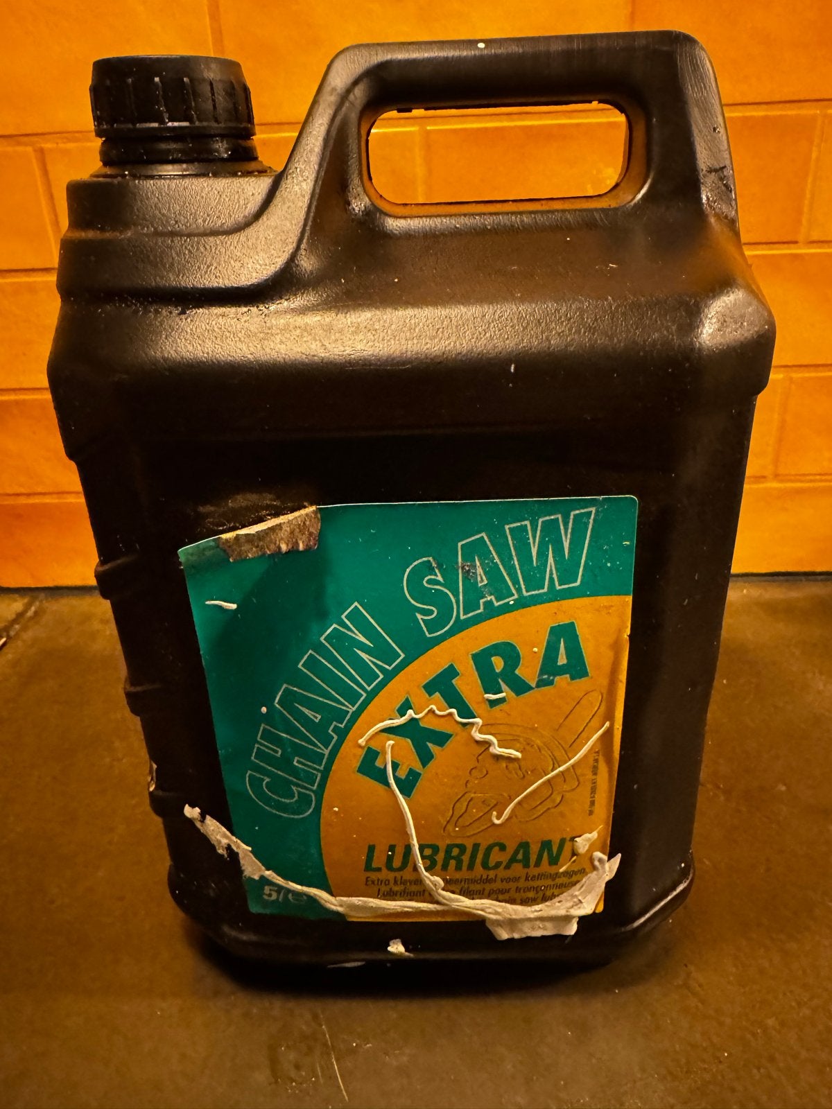 Kettingzaag smeermiddel - 5 liter jerrycan, Gebruikt, Kettingzaag, Ophalen of Verzenden, 30 tot 70 mm