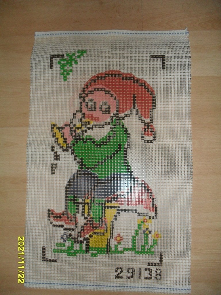 NIEUW stramien Kabouter op paddenstoel. En Verkoop Ook DMC, Ophalen of Verzenden, Nieuw, Handborduren, Onderdeel of Toebehoren