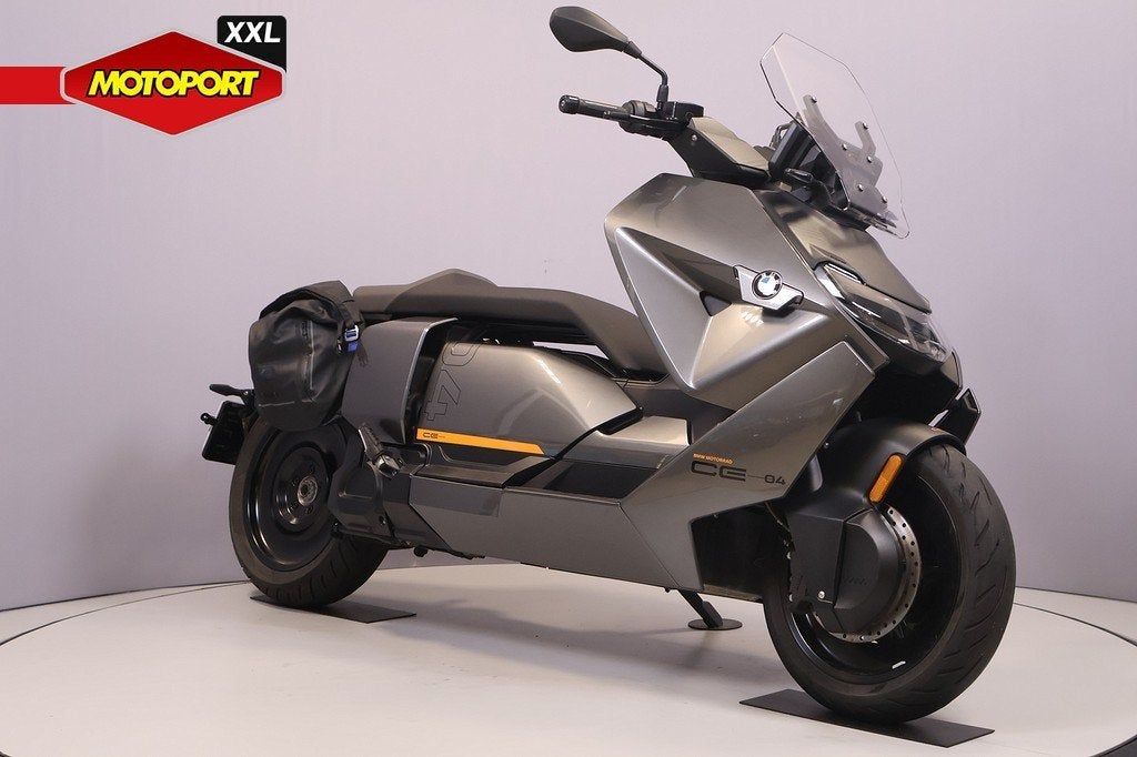 BMW CE 04, Scooter, Bedrijf