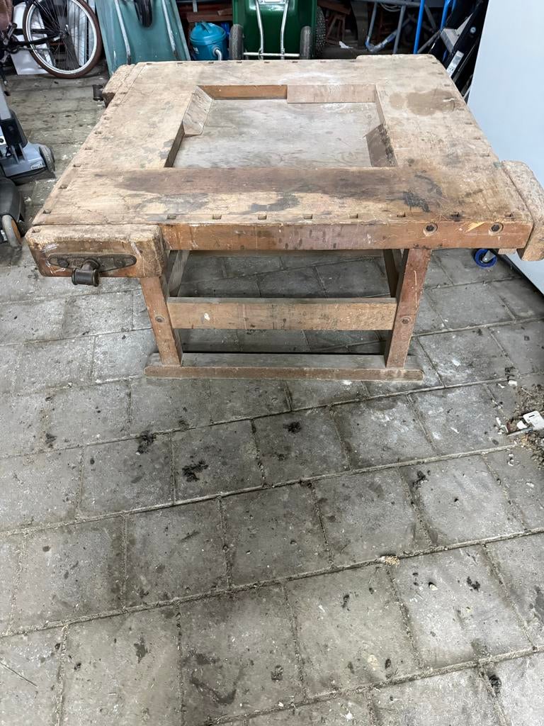 Oude Nooitgedacht timmerman werkbank - industrieel/werkplaat, Ophalen of Verzenden, Gebruikt, 120 tot 170 cm, Bankschroef