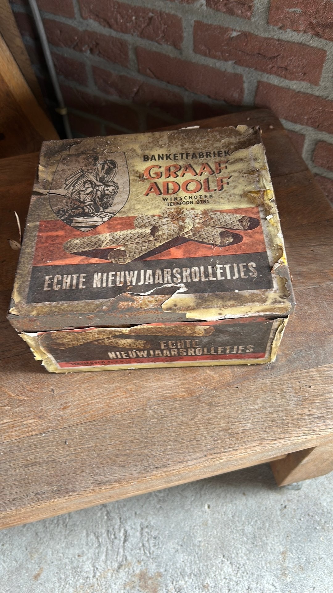 Oude nieuwjaarsrolletjes trommel, Huis en Inrichting, Ophalen of Verzenden, Zo goed als nieuw, Minder dan 50 cm